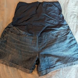 Levi Maternity Shorts